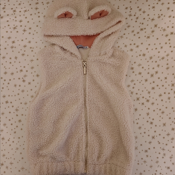 3/30 Mayoral Hooded Fur Vest - Picture 12 of 16